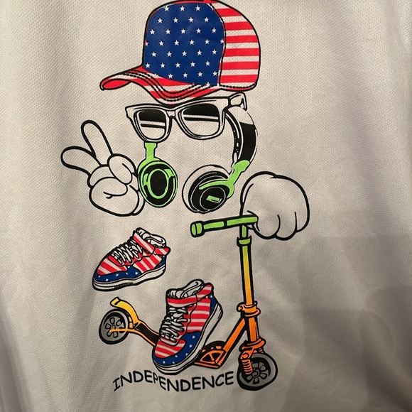 Short Set - Picture 2 of 4